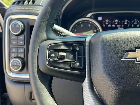 Used 2020 Chevrolet Silverado 2500 LTZ image 18