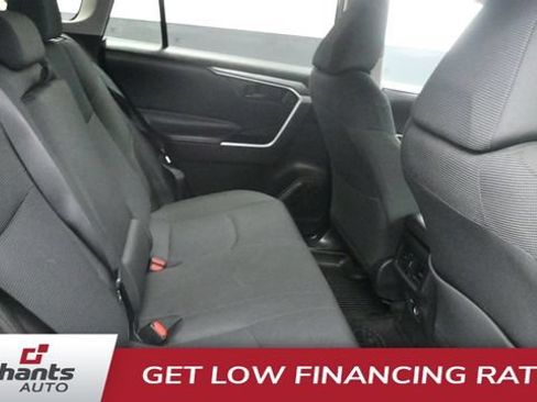 Used 2023 Toyota RAV4 LE AWD/4WD image 10