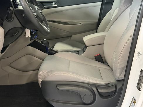 Used 2019 Hyundai Tucson SE AWD/4WD image 12