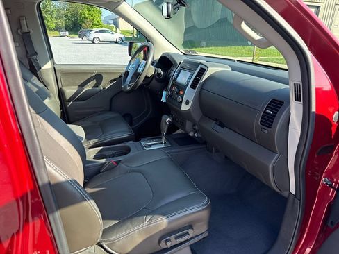 Used 2019 Nissan Frontier PRO-4X w/ Pro-4x Luxury Package AWD/4WD image 13