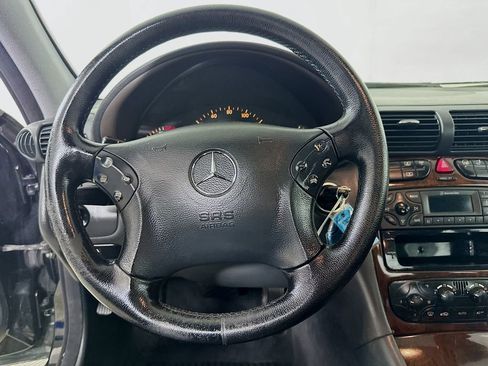 Used 2003 Mercedes-Benz C 240 Sedan image 18