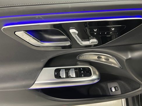 Used 2025 Mercedes-Benz E 450 4MATIC All-Terrain Wagon image 18