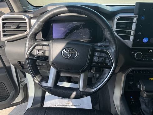 Used 2024 Toyota Tundra Limited AWD/4WD image 23