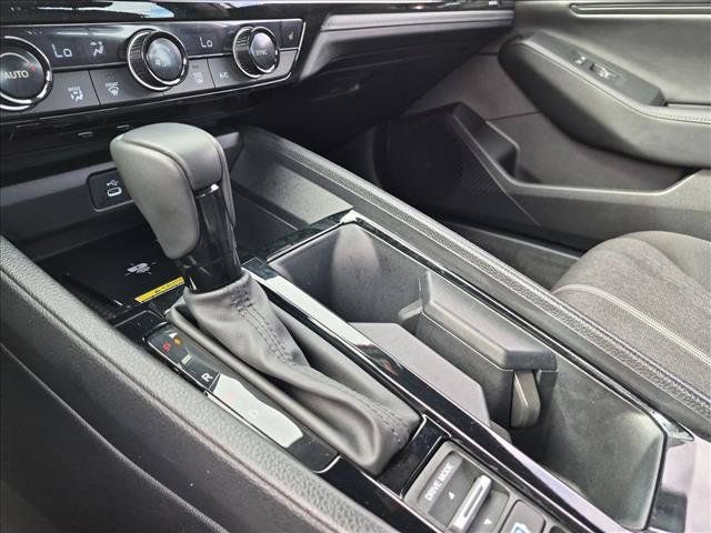 Used 2025 Honda Accord Sport image 16