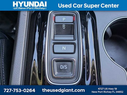 Used 2025 Honda Pilot EX-L image 31