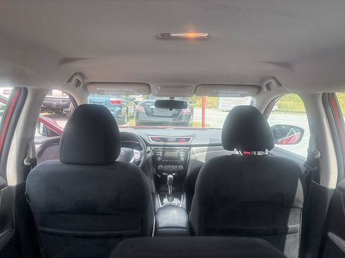 Used 2016 Nissan Rogue S AWD/4WD image 16