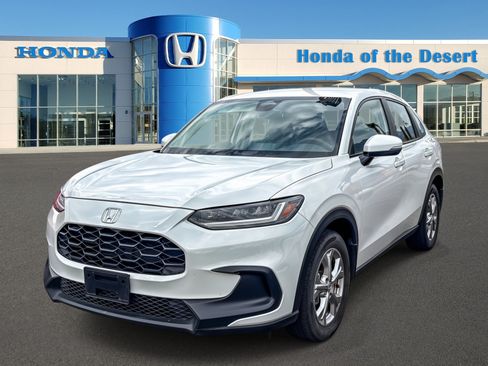 Used 2025 Honda HR-V LX image 3