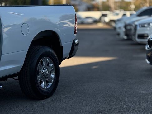 Used 2024 RAM 2500 Big Horn w/ Bed Utility Group image 4