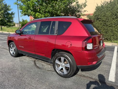 Used 2017 Jeep Compass High Altitude AWD/4WD image 3