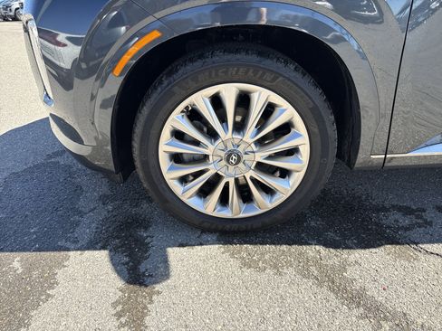 Used 2020 Hyundai Palisade Limited image 11