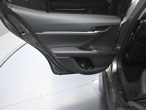 Used 2022 Toyota Camry XSE image 32
