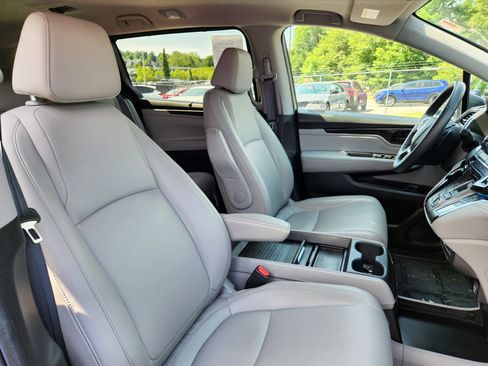 Used 2024 Honda Odyssey Touring image 16