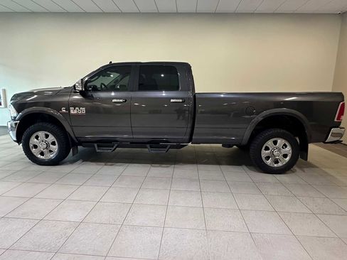 Used 2017 RAM 2500 Laramie image 3