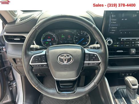 Used 2021 Toyota Highlander Limited AWD/4WD image 14