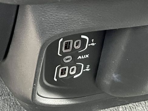 Used 2022 RAM 1500 Big Horn AWD/4WD image 25