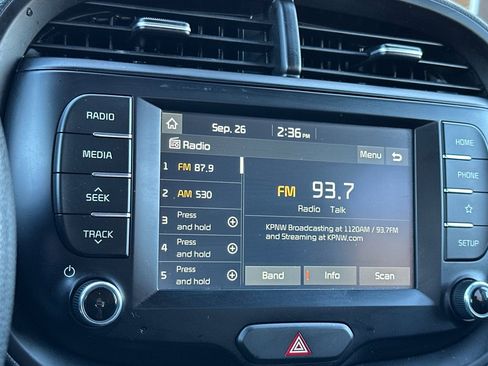 Used 2021 Kia Soul S image 19