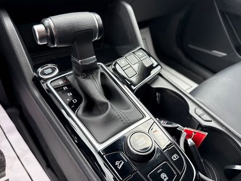 Used 2023 Kia Sportage EX image 24