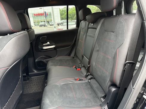 Certified 2025 Mercedes-Benz GLB 250 4MATIC image 8