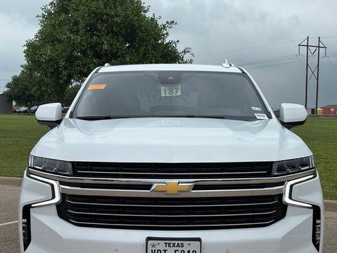 Used 2024 Chevrolet Tahoe LT RWD image 3