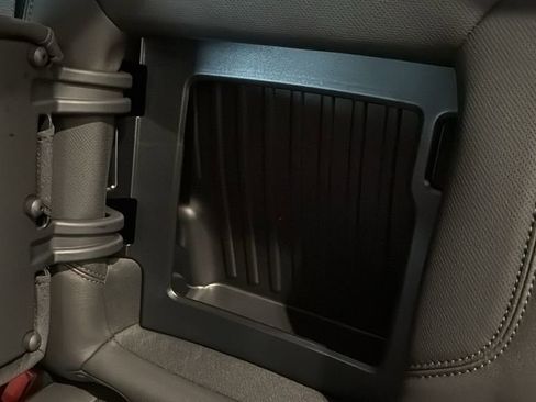 New 2026 GMC Sierra 1500 AT4 w/ AT4 Preferred Package image 19