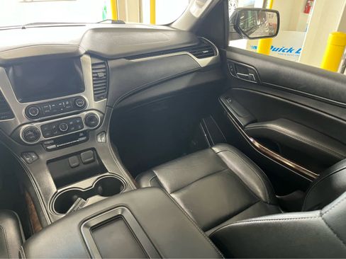 Used 2018 Chevrolet Tahoe LT image 14