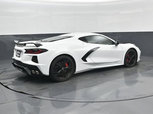 Used 2022 Chevrolet Corvette Stingray Premium Cpe w/ Z51 Performance Package RWD image 33