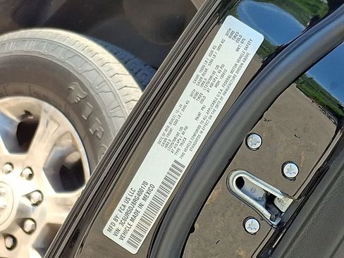 Used 2024 RAM 2500 Big Horn w/ Bed Utility Group image 38