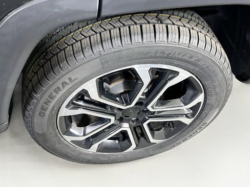 Used 2022 Jeep Compass Limited image 29