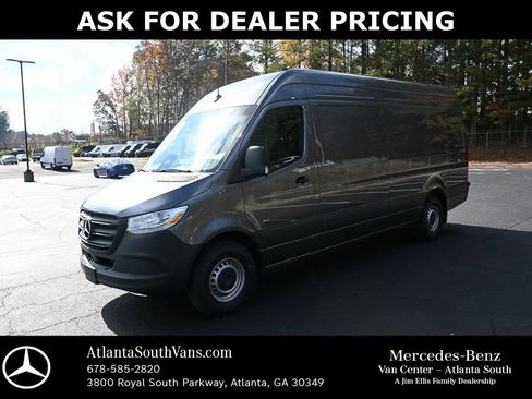 Used 2026 Mercedes-Benz Sprinter 2500 image 1