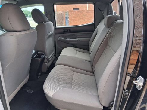 Used 2012 Toyota Tacoma PreRunner w/ SR5 Pkg RWD image 10