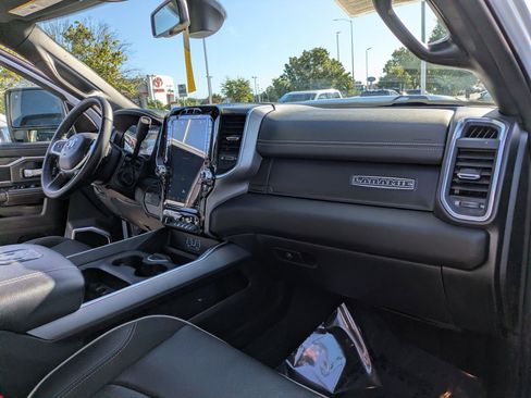Used 2024 RAM 3500 Laramie w/ Sport Appearance Package AWD/4WD image 34