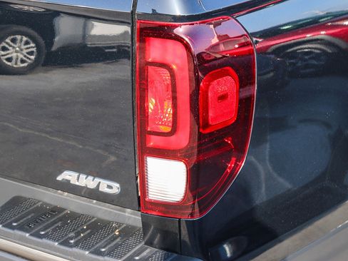 Used 2020 Honda Ridgeline Black Edition image 10