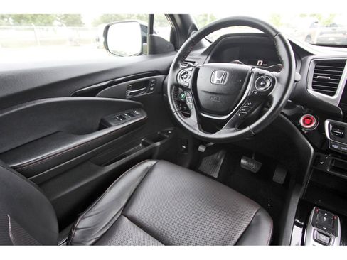 Used 2020 Honda Ridgeline Black Edition image 11