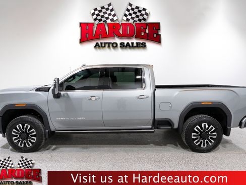 Used 2025 GMC Sierra 2500 Denali Ultimate image 1