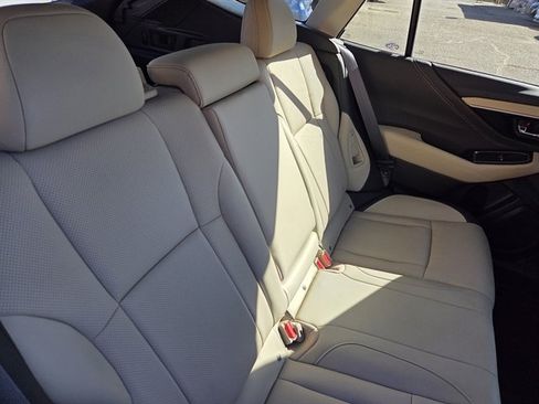 Used 2022 Subaru Outback Limited w/ Popular Package #2 image 12