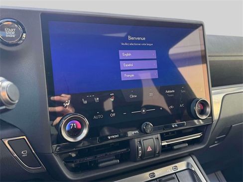 Used 2024 Lexus GX 550 image 30