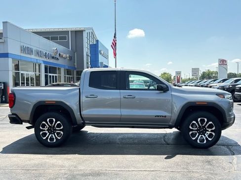 New 2026 GMC Canyon AT4 w/ AT4 Premium Package AWD/4WD image 11