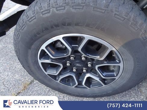 Used 2022 Ford F150 XLT w/ Equipment Group 302A High AWD/4WD image 10