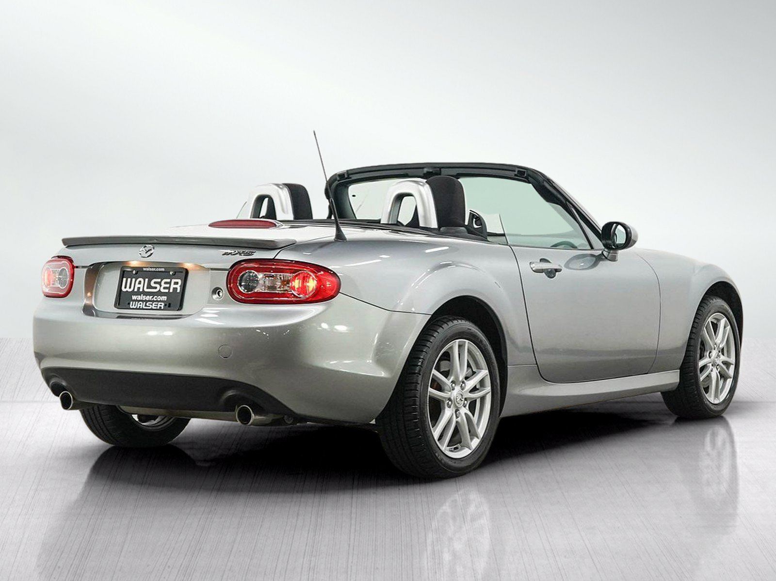 Used 2010 MAZDA MX-5 Miata Sport w/ Convenience Pkg RWD image 5