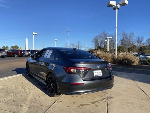 Used 2025 Honda Civic Sport image 8