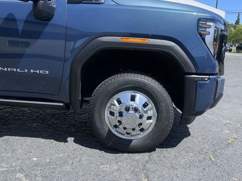 New 2026 GMC Sierra 3500 Denali Ultimate AWD/4WD image 33