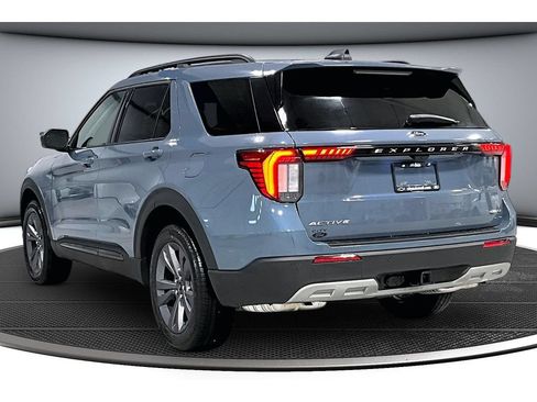 New 2026 Ford Explorer Active w/ Active Comfort Package AWD/4WD image 4