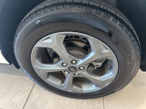 Used 2023 Ford Escape ST-Line w/ Tech Pack #1 AWD/4WD image 7