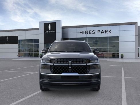 New 2025 Lincoln Navigator Reserve w/ Jet Appearance Package image 6