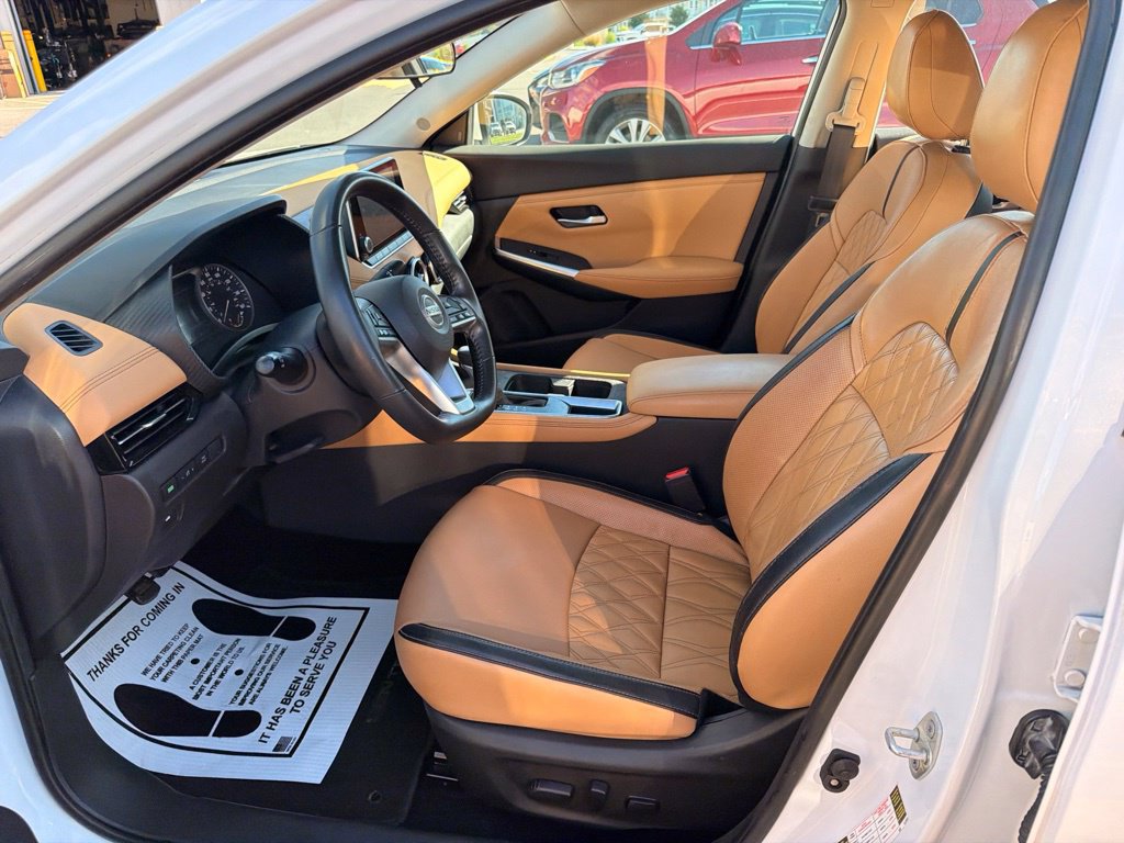 Used 2020 Nissan Sentra SV w/ SV Premium Package FWD image 10