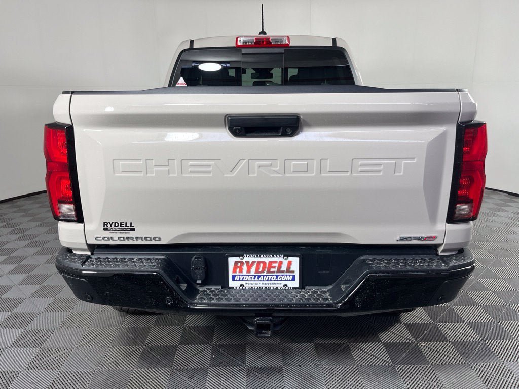 New 2026 Chevrolet Colorado ZR2 w/ Technology Package AWD/4WD image 10