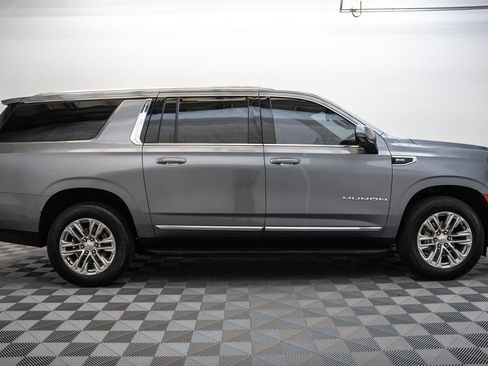 Used 2021 GMC Yukon XL SLT w/ SLT Luxury Package AWD/4WD image 4