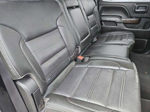 Used 2019 GMC Sierra 2500 Denali w/ Suspension Package, Off-Road AWD/4WD image 35