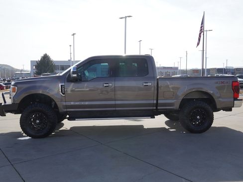 Used 2020 Ford F250 Lariat w/ Lariat Ultimate Package image 5
