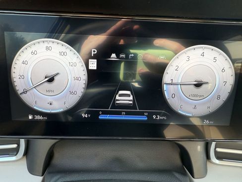 New 2025 Hyundai Elantra Limited FWD image 20